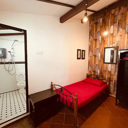 New Great Shanghai Female Hostel George Town Exterior photo